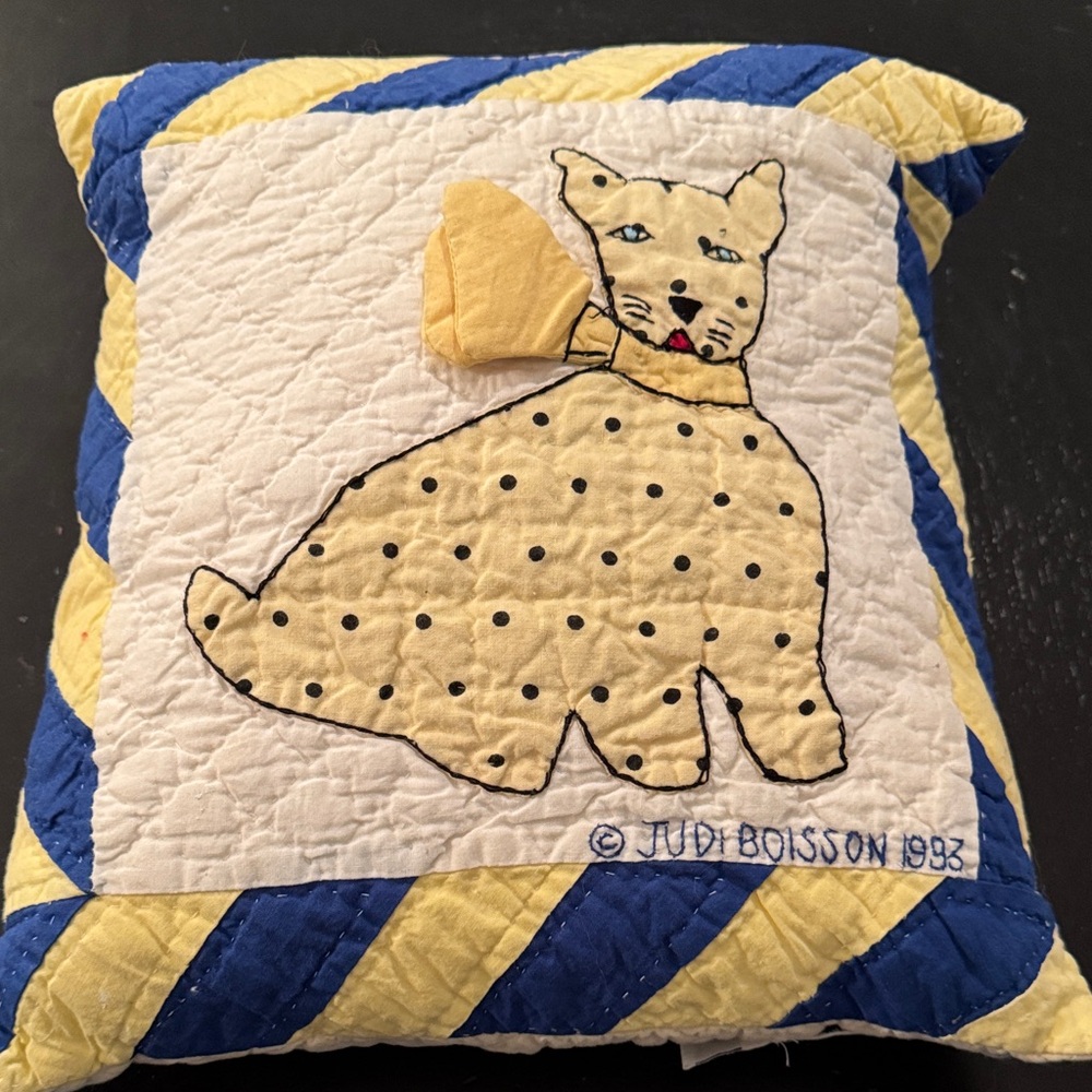Quilted Judi Boisson Vintage Cat Design Pillow